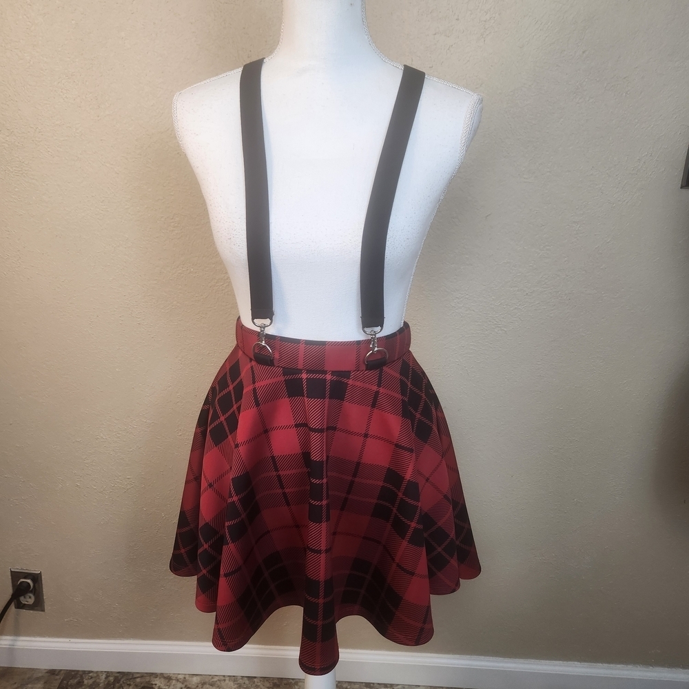 Hot Topic Black Red Plaid Skater Skirt with Suspenders Small (5842)